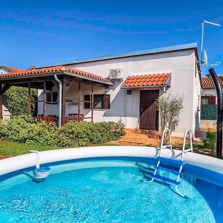 Сasa de vacaciones In Valbandon - Istrien 8611